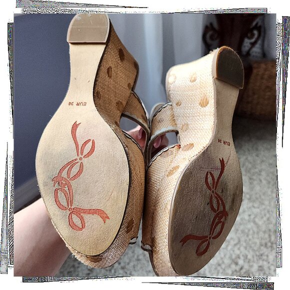 Tan Wedge Sandals w Floral Appliques & Dark Tan Polka Dots (7) Poetic License - Picture 7 of 7